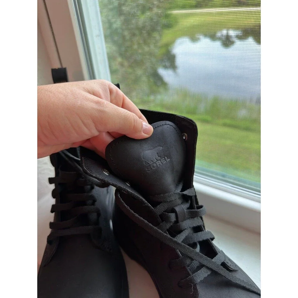 Sorel Hi-Line Lace Up Waterproof Boots in Black/Jet Women’s Size 8 NWOT!